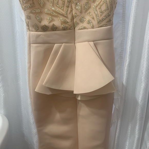 Dress - Picture 4 of 7